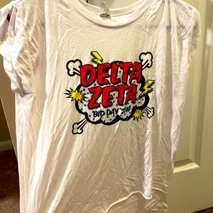 Delta Zeta Pop Art Sorority Bid Day 2019 White Shirt